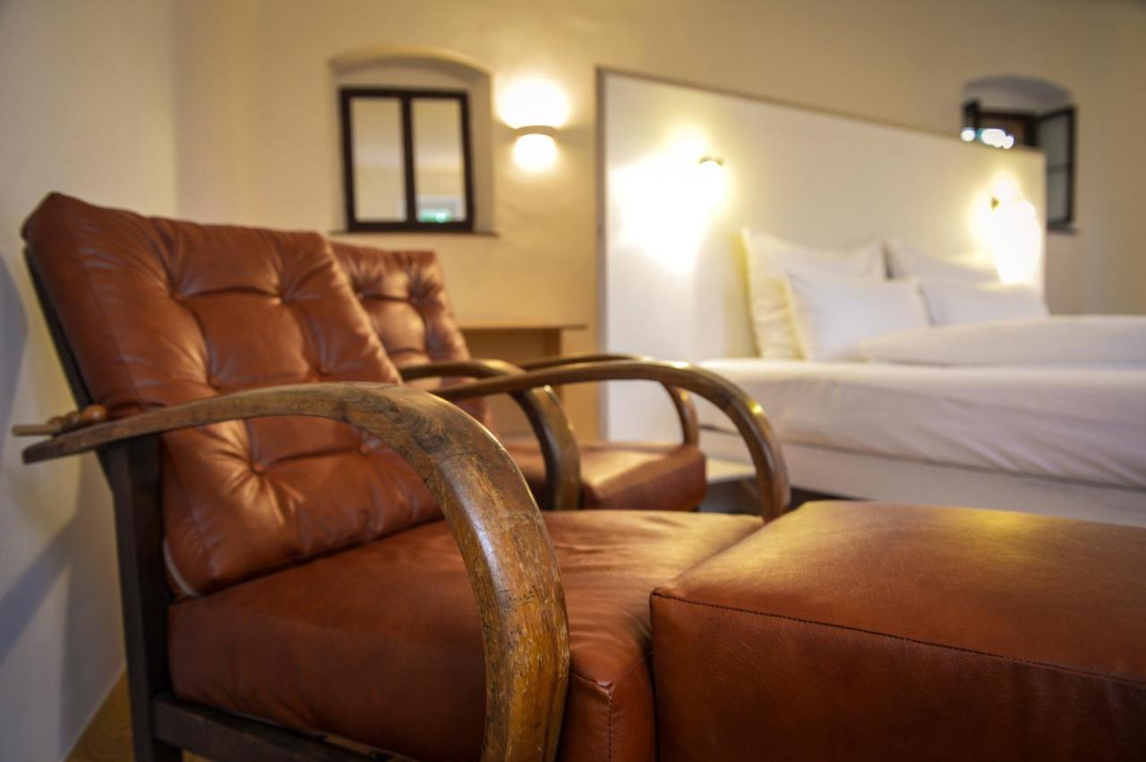 Gut Oberstockstall Hotel Kirchberg am Wagram Bagian luar foto
